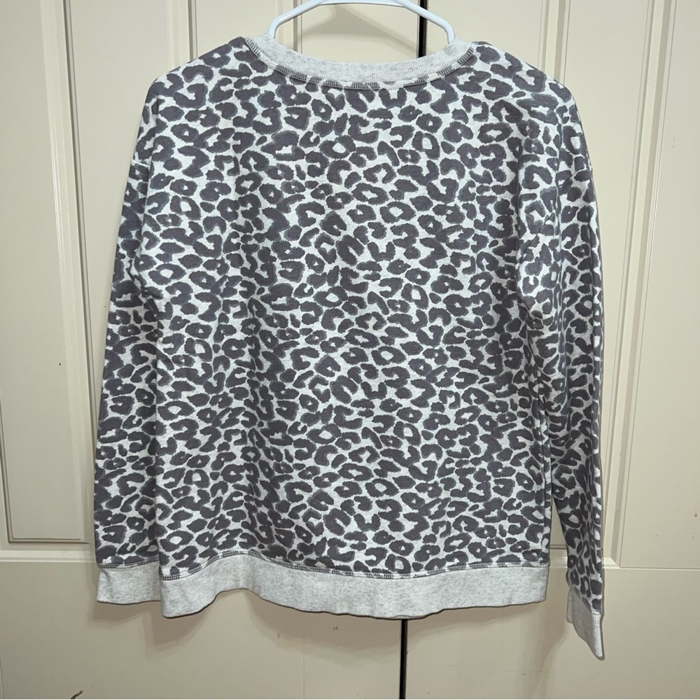 T by Talbots Classic French Terry Cheetah Sweatshirt Size Small - Picture 9 of 11